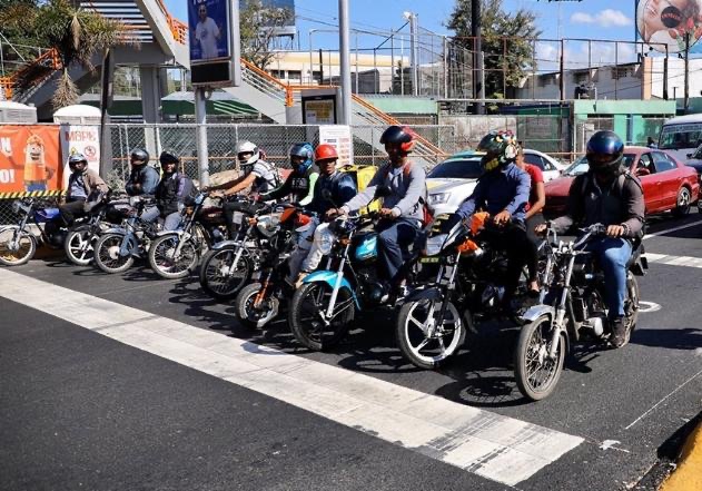 El 83% de los motoristas no ha terminado el bachillerato