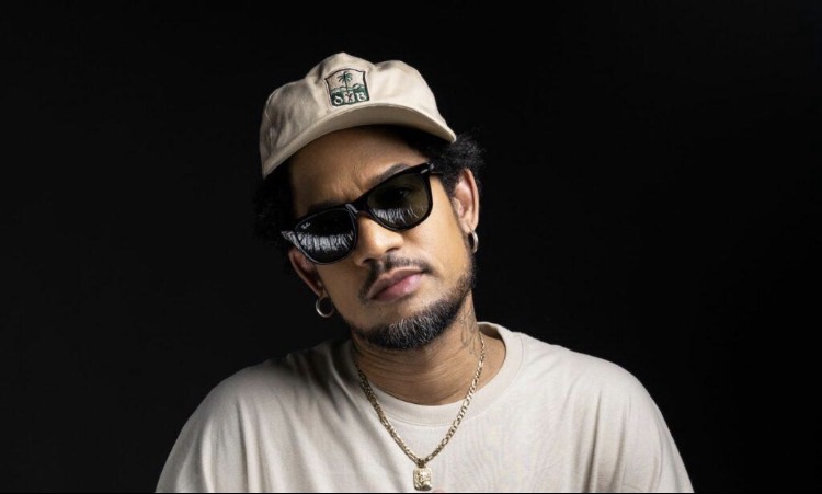 Vakeró critica criterios del Video del Año en Premios Soberano 2026 con video irónico